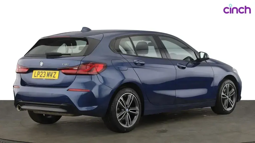 Used BMW 118 Sport Line 2023 Blue Hatchback