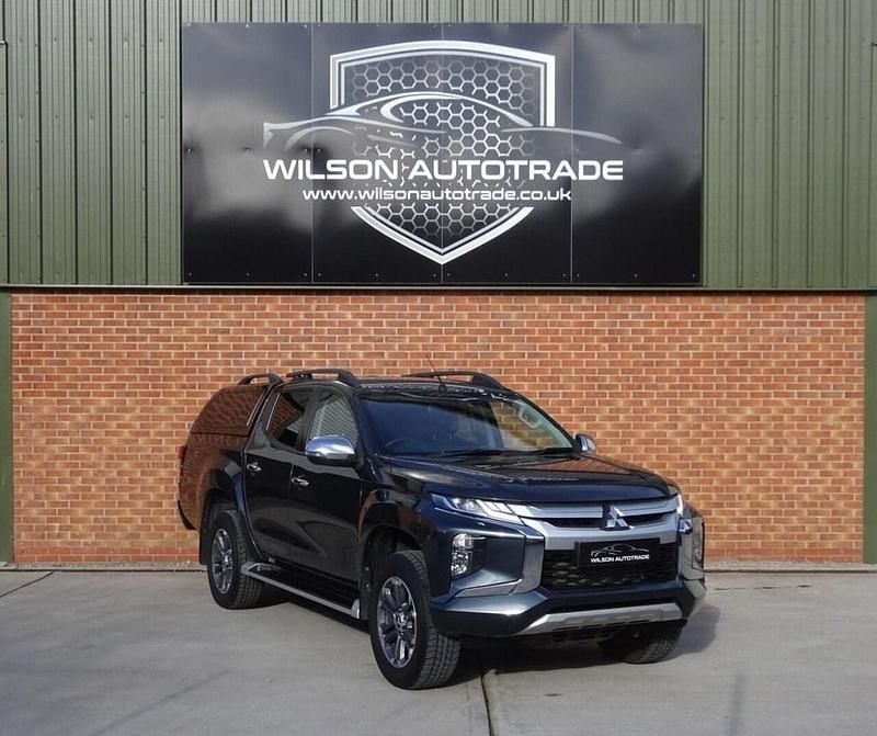 Used Mitsubishi L200 Warrior 150 HP (110 kW) 2019 Grey Pickup