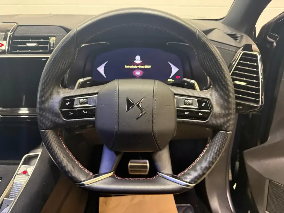 Used DS Automobiles DS7 Crossback Performance Line Plus 130 HP (95 kW) 2024 Blue SUV