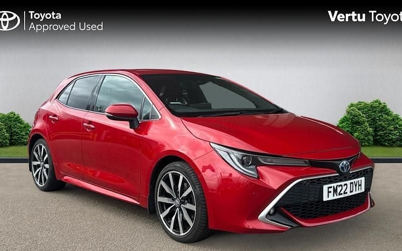Used Toyota Corolla 184 HP (135 kW) 2022 Red Hatchback