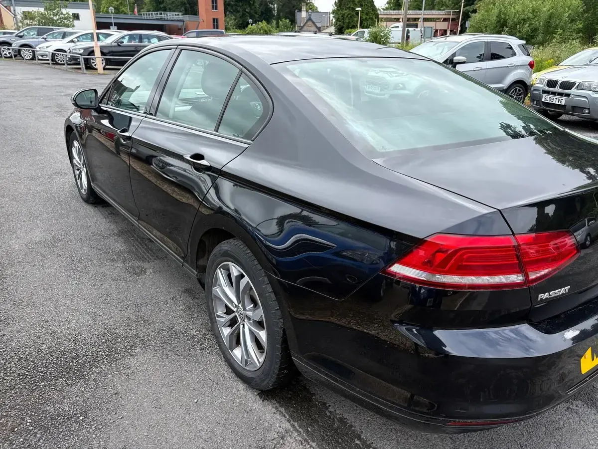 Used VW Passat S 120 HP (88 kW) 2017 Black Sedan