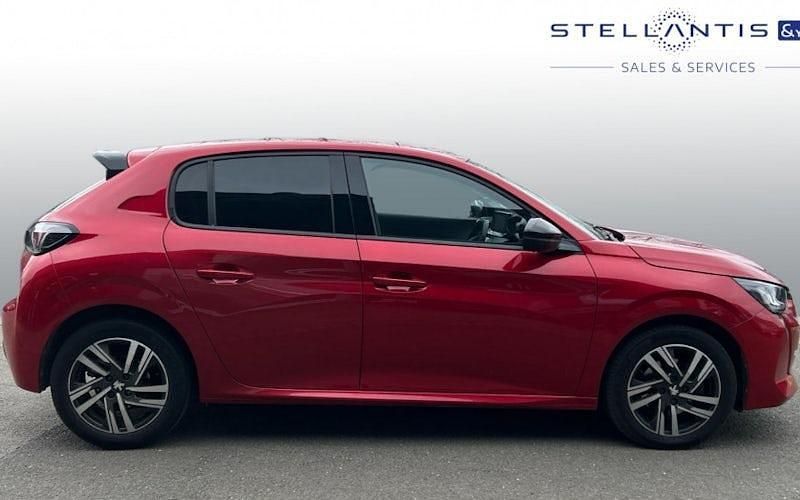 Used Peugeot 208 Allure+ 102 HP (75 kW) 2023 Red Hatchback