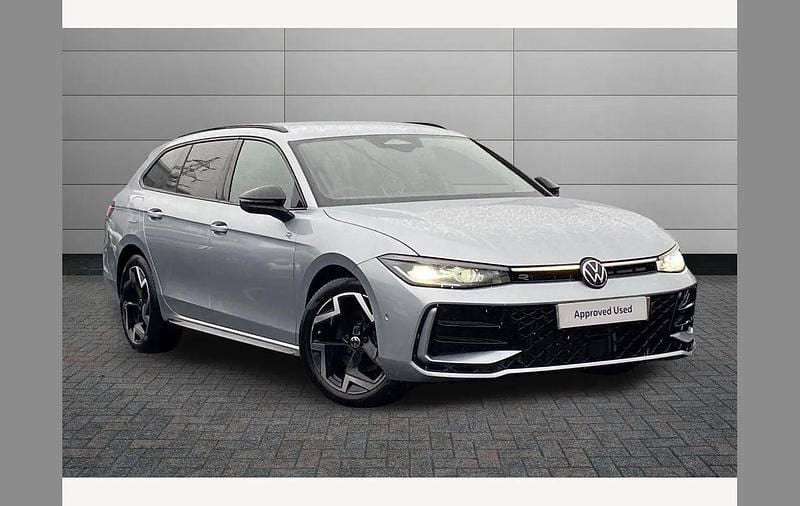 New VW Passat R-line 150 HP (110 kW) 2026 Silver Estate
