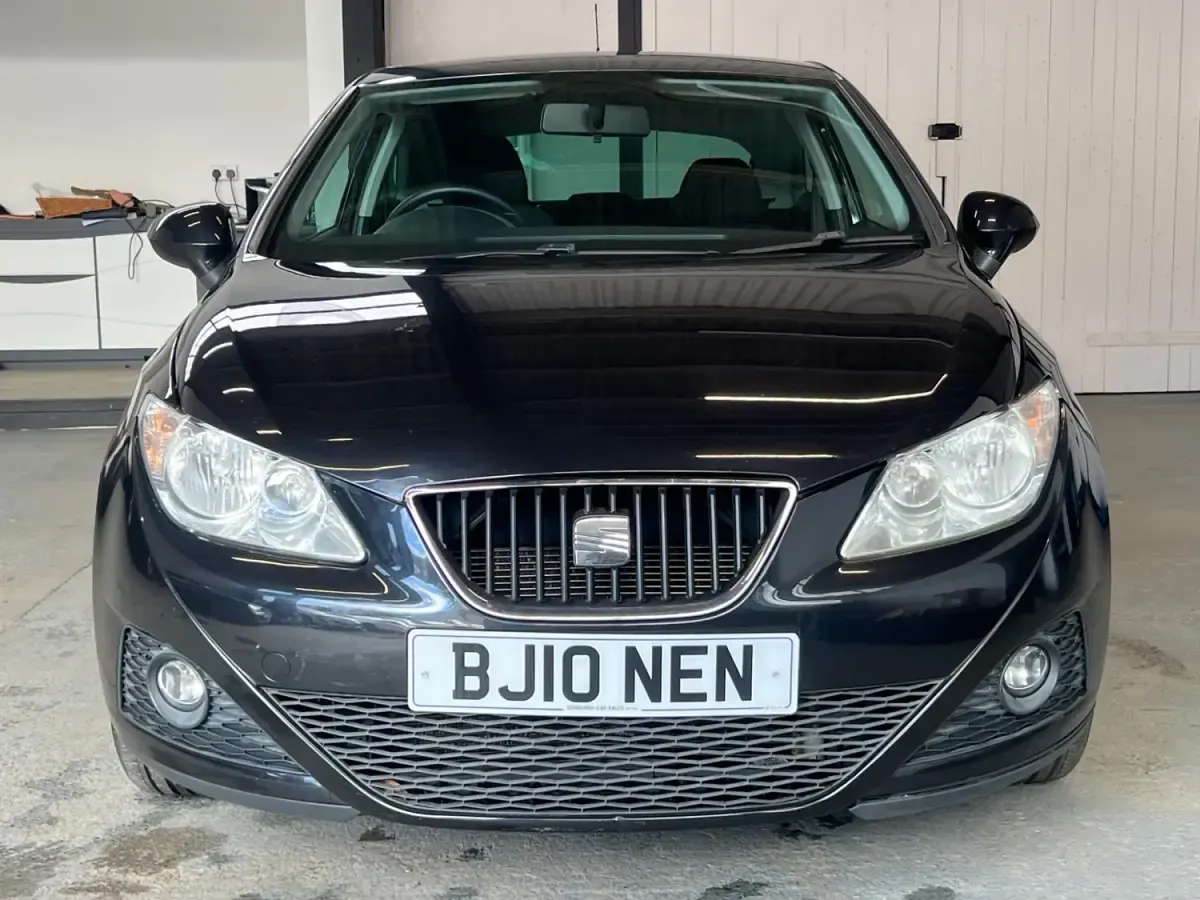 Usado Seat Ibiza Sport 85 HP (62 kW) 2010 Preto Citadino