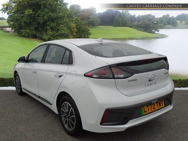 Used Hyundai Ioniq Premium 100 kW (136 HP) 2022 White Hatchback