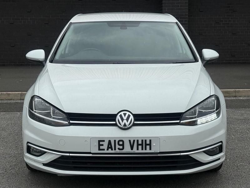 White Used 2019 VW Golf VII Match Hatchback | £8,990 (Super price) - Image 1/4