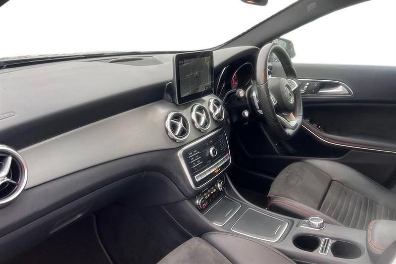 Used Mercedes GLA250 AMG Line Premium Plus 211 HP (155 kW) 2018 Mountain grey SUV