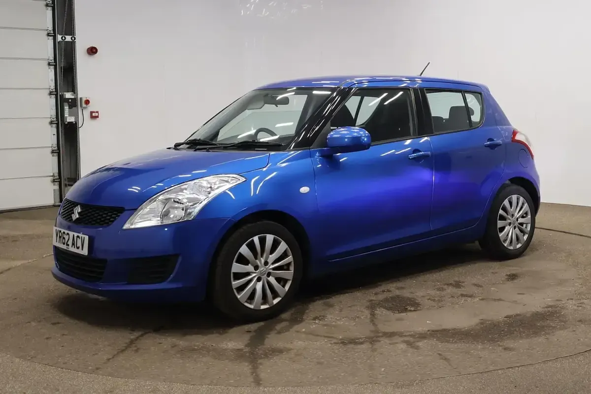 Used Suzuki Swift SZ3 94 HP (69 kW) 2012 Blue Hatchback