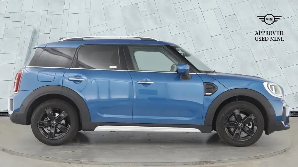 Second-hand Mini Cooper Countryman Classic 136 CP (100 kW) 2023 Albastru SUV