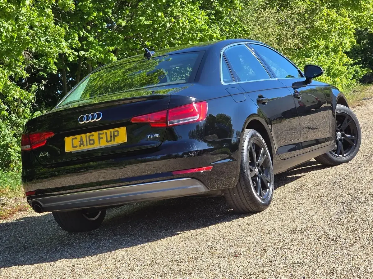 Used Audi A4 Sport 150 HP (110 kW) 2016 Black Sedan
