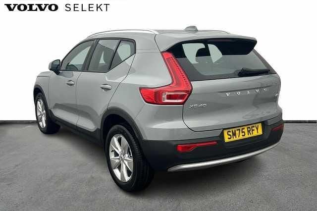 New Volvo XC40 Core 161 HP (118 kW) 2026 SUV