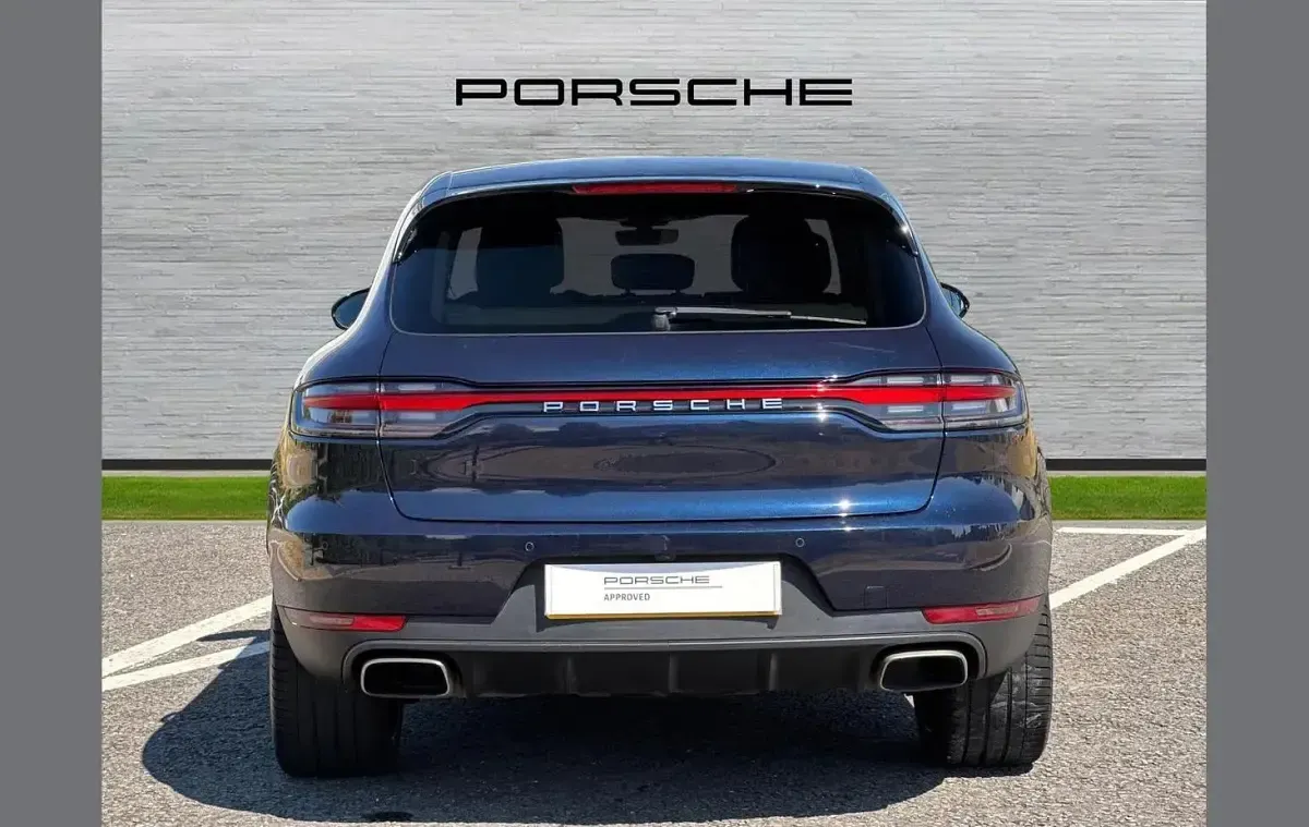 Used Porsche Macan 242 HP (177 kW) 2021 Blue SUV