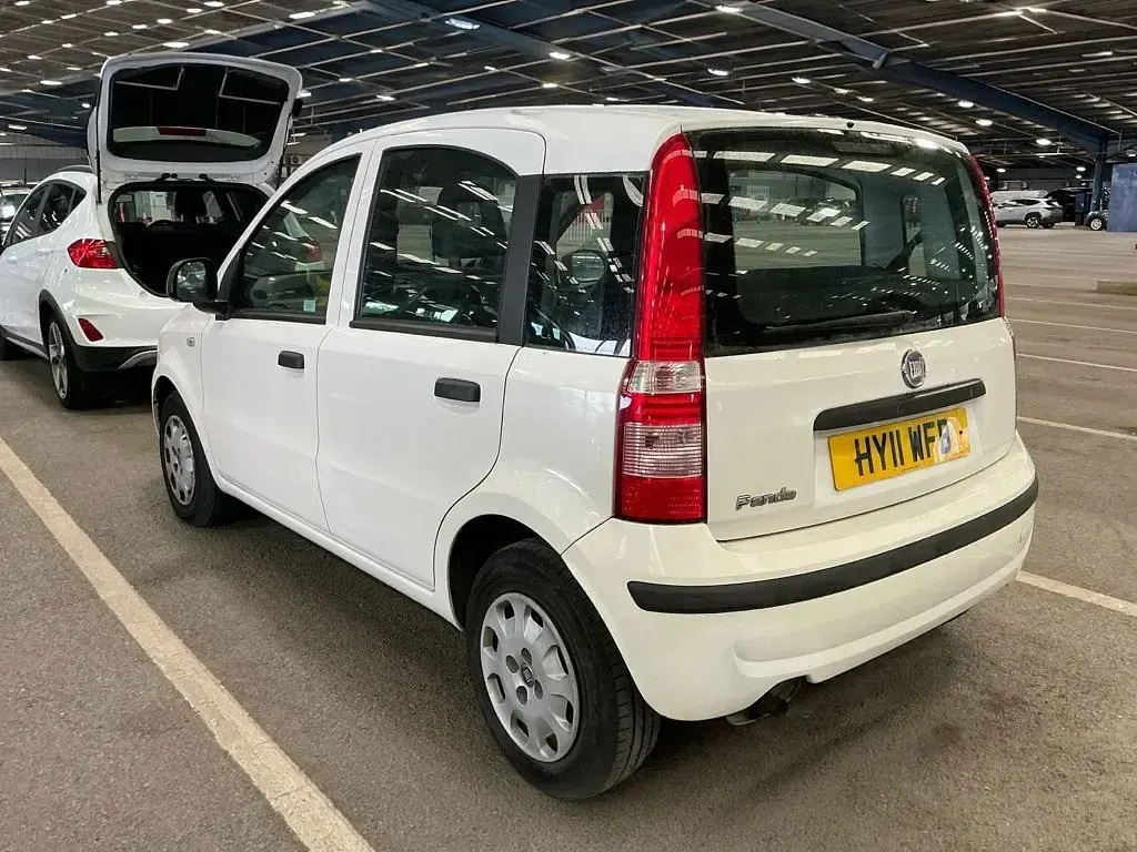 Used Fiat Panda Active 60 HP (44 kW) 2011 White Hatchback