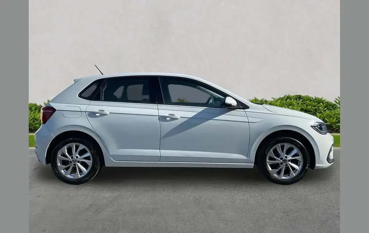 Used VW Polo Style 95 HP (69 kW) 2023 White Hatchback