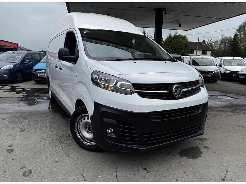 Used Vauxhall Vivaro S 100 HP (73 kW) 2023 White MPV