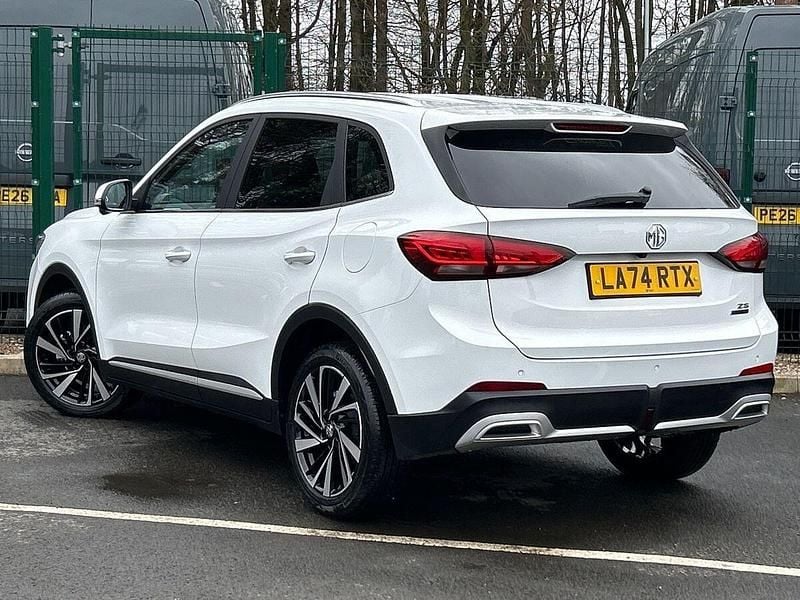 Used MG ZS Trophy 196 HP (144 kW) 2024 White SUV