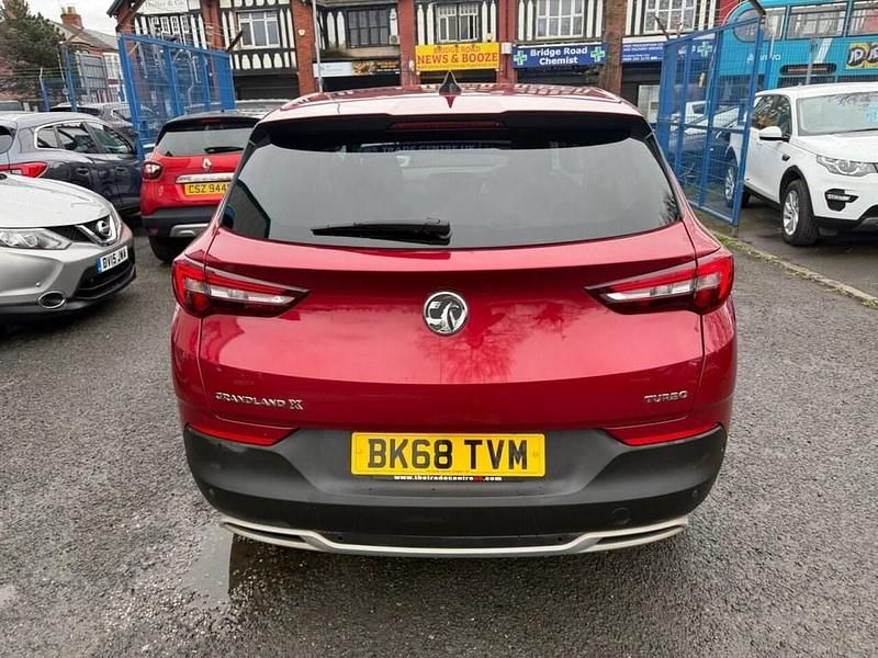 Used Vauxhall Grandland X Sport 130 HP (95 kW) 2018 Red SUV