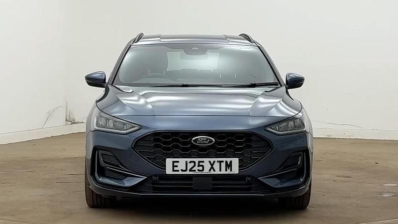 Used Ford Focus ST-Line 125 HP (91 kW) 2025 Blue Estate