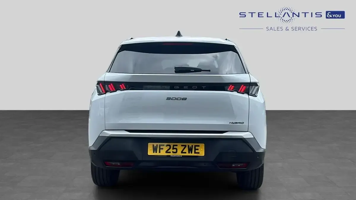 Used Peugeot 5008 Allure 134 HP (98 kW) 2025 White SUV