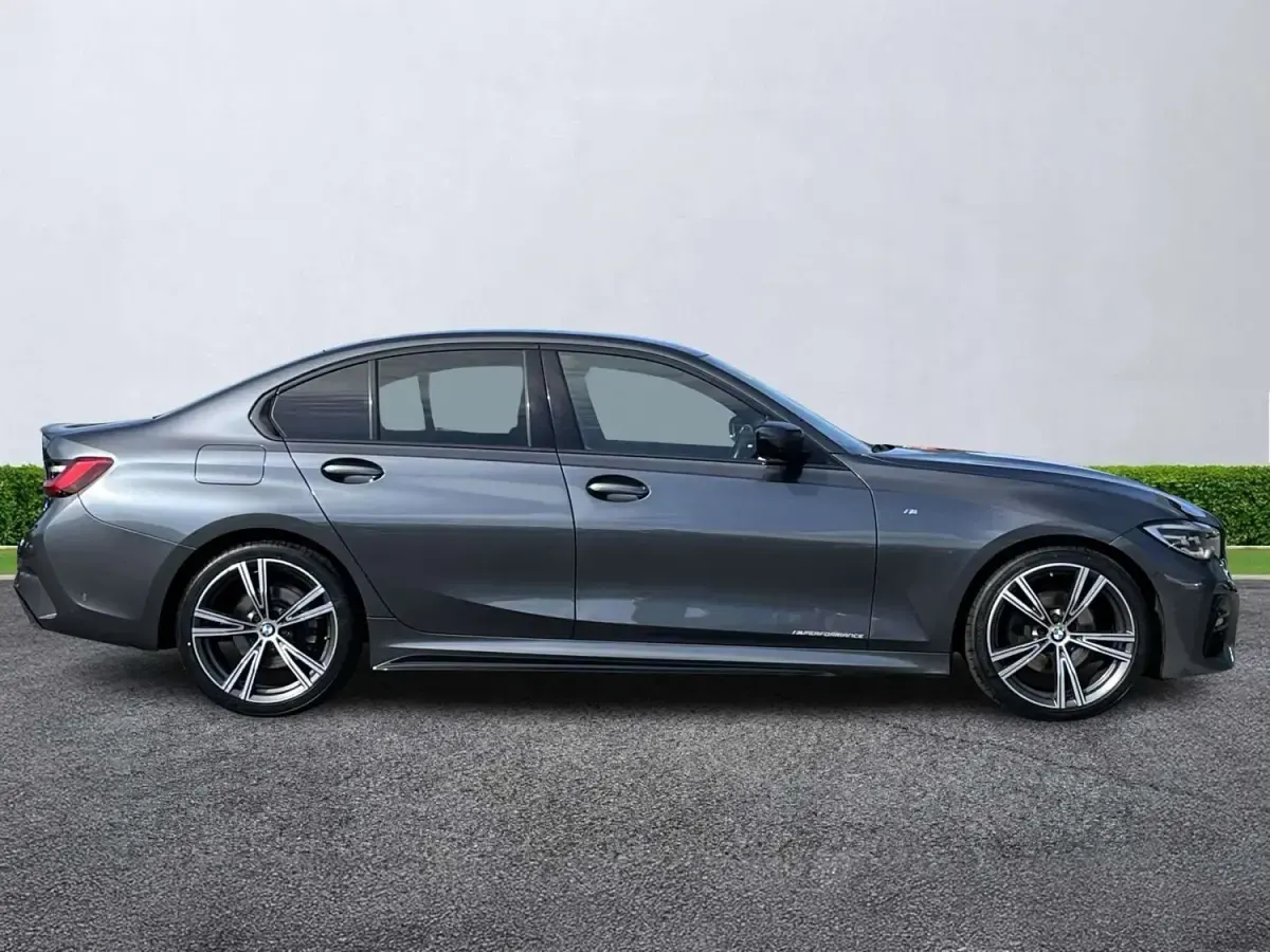 Usado BMW 320e M Sport 2021 Gris Berlina