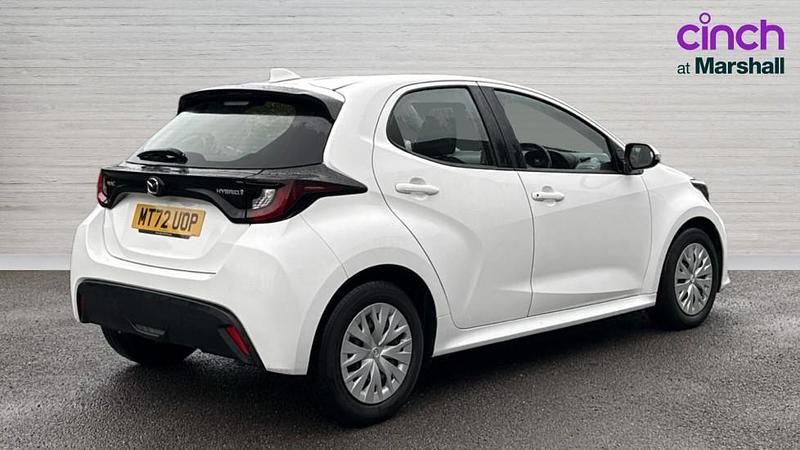 Used Mazda 2 116 HP (85 kW) 2022 White Hatchback