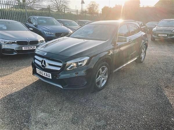 Black Used 2015 Mercedes 200 AMG line Estate | £10,995 (Fair price) - Image 1/1