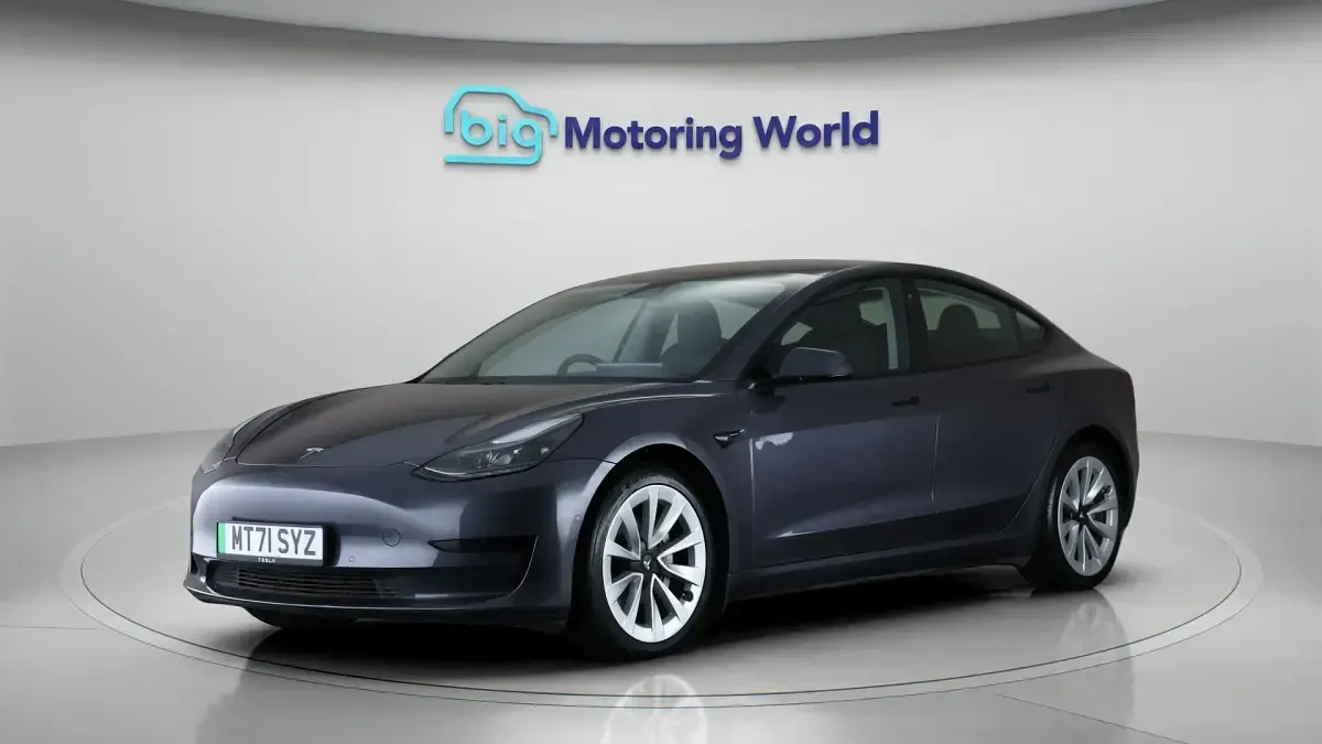 Used Tesla Model 3 Standard Range Plus 222 kW (302 HP) 2021 Grey Sedan