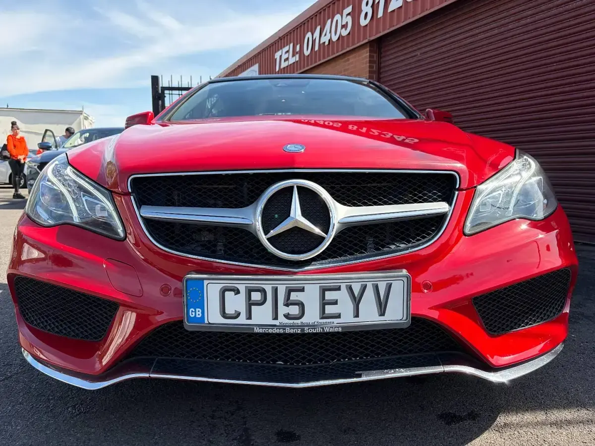 Used Mercedes E220 AMG line 177 HP (130 kW) 2015 Red Cabriolet