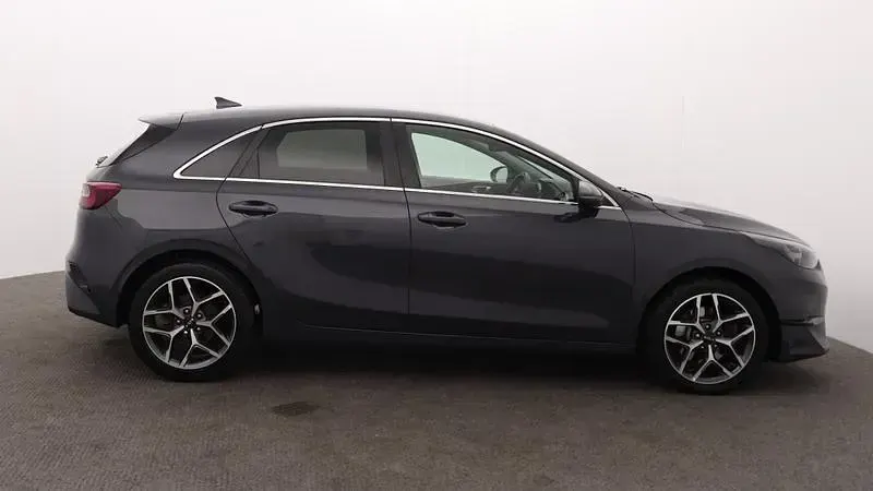 Used Kia Ceed 158 HP (116 kW) 2023 Grey Hatchback