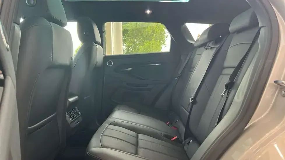 Used Land Rover Range Rover evoque 204 HP (150 kW) 2025 Silver SUV