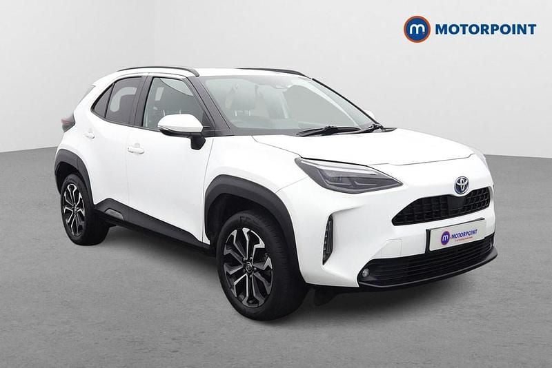 Used Toyota Yaris Hybrid Design 2024 White Hatchback