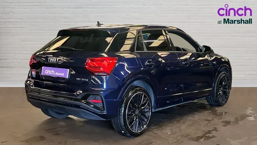 Used Audi Q2 Black Edition 150 HP (110 kW) 2022 Blue SUV
