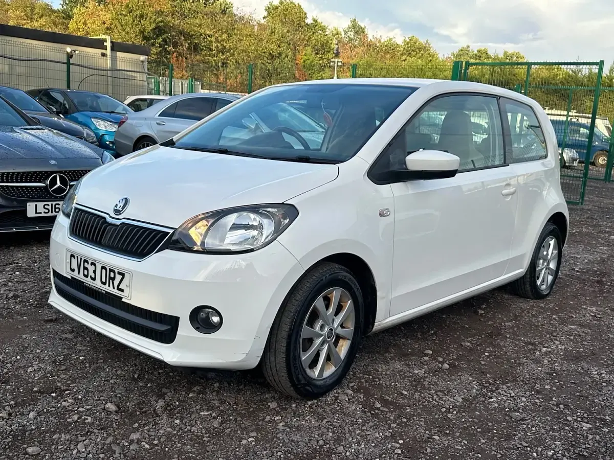 Used Skoda Citigo Elegance 2013 White Hatchback