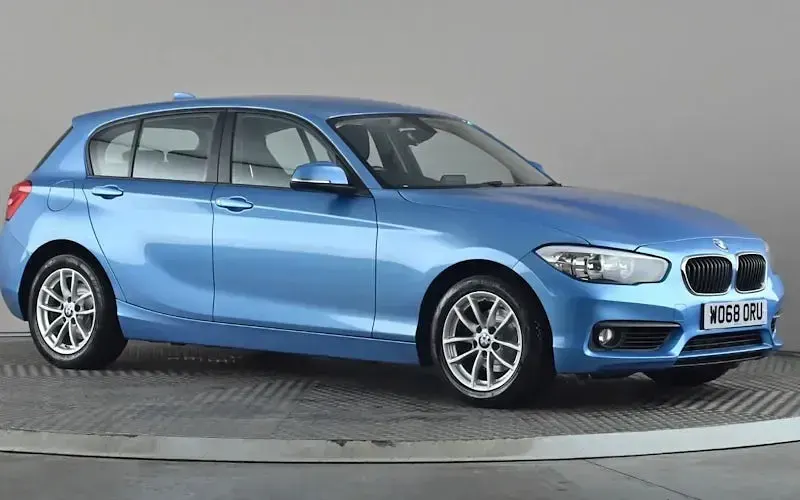 Usado BMW 118 136 HP (100 kW) 2019 Citadino