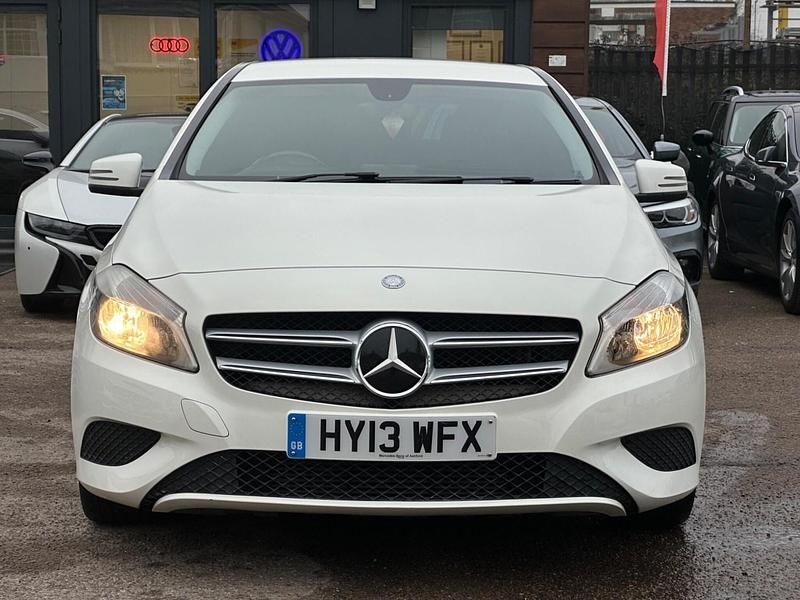 Used Mercedes A180 2013 White Hatchback