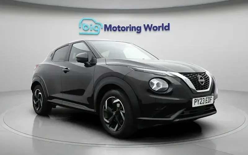 Used Nissan Juke N-Connecta 114 HP (83 kW) 2023 Black SUV