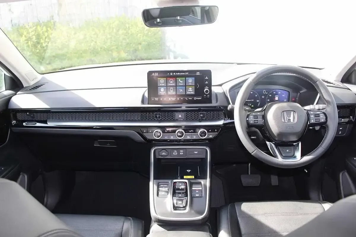 Used Honda CR-V Advance 180 HP (132 kW) 2025 White SUV