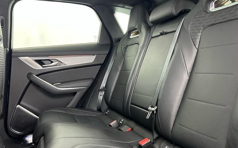 Used Jaguar F-Pace SVR 575 HP (422 kW) 2024 SUV