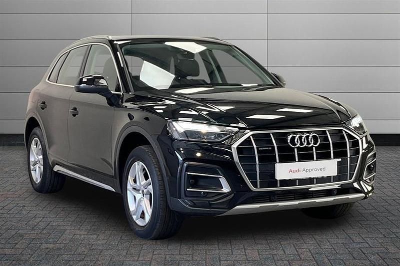 Used Audi Q5 Sport 265 HP (194 kW) 2022 Black SUV