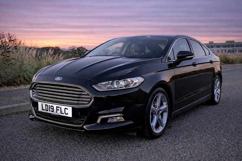 Used Ford Mondeo Titanium 165 HP (121 kW) 2019 Black Hatchback