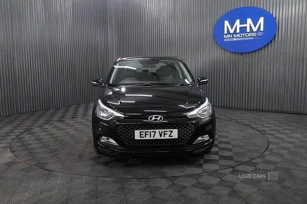 Used Hyundai i20 84 HP (61 kW) 2017 Black Hatchback