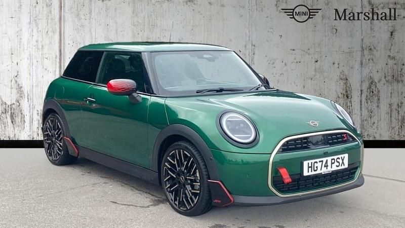 British racing green iv New 2024 Mini Cooper Exclusive Hatchback | £26,890 (Good price) - Image 1/4