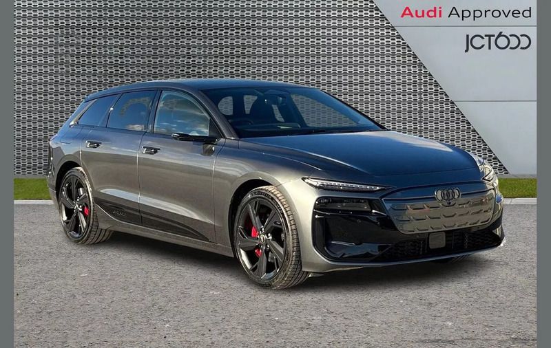 Grey Used 2025 Audi e-tron Performance SUV | £61,500 - Image 1/4