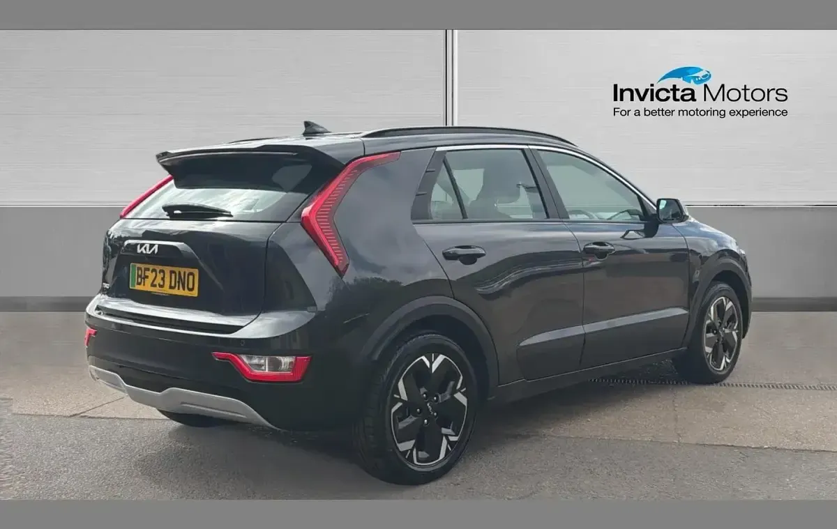 Used Kia e-Niro 150 kW (204 HP) 2023 Grey SUV