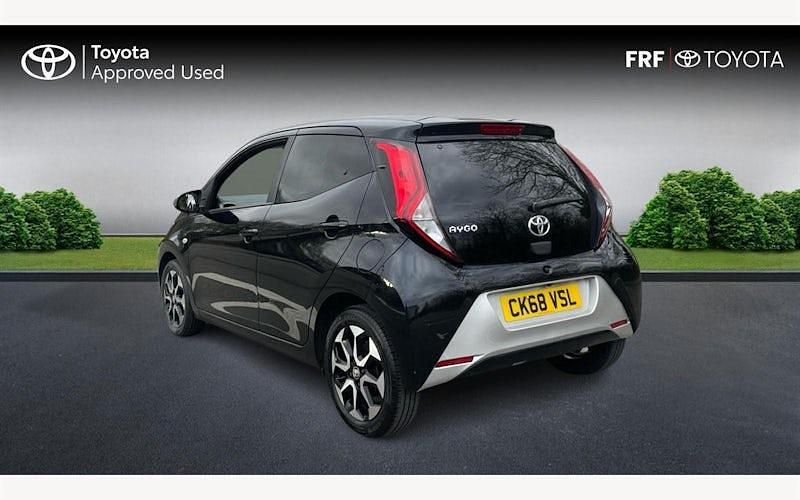 Used Toyota Aygo X-plore 69 HP (50 kW) 2019 Hatchback