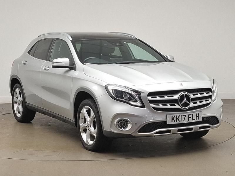 Used Mercedes GLA200 Premium Plus 136 HP (100 kW) 2017 Silver SUV