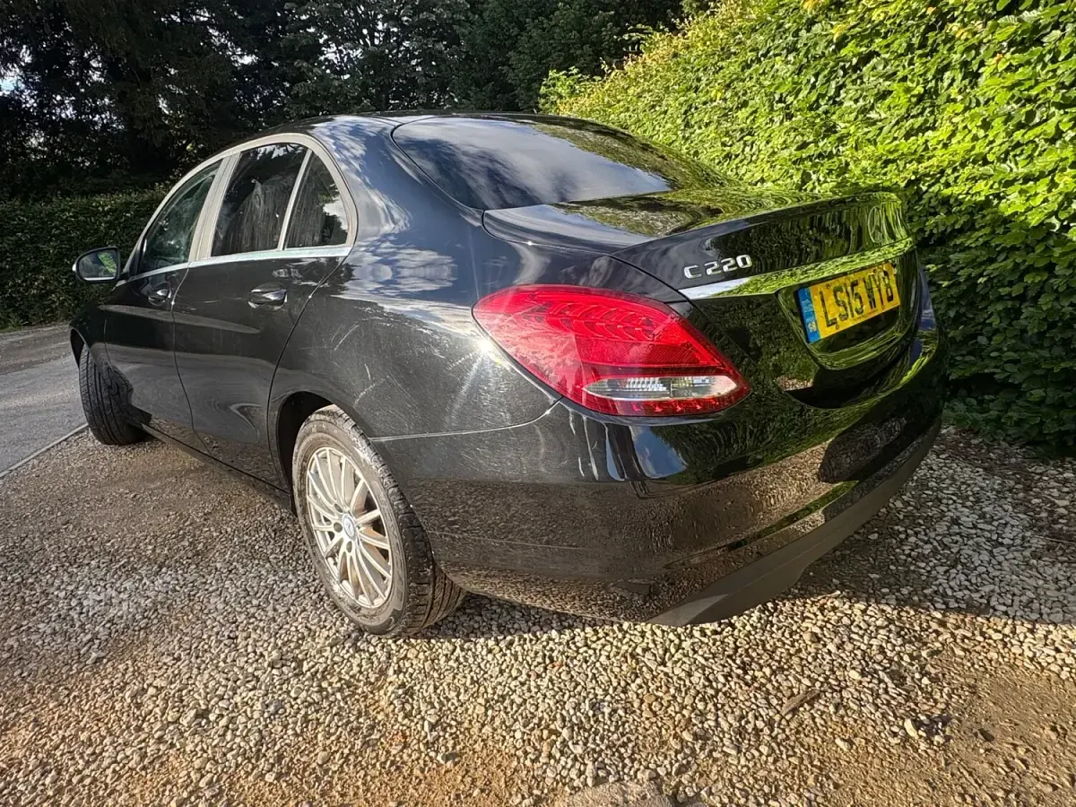 Used Mercedes C220 SE 170 HP (125 kW) 2015 Black Sedan