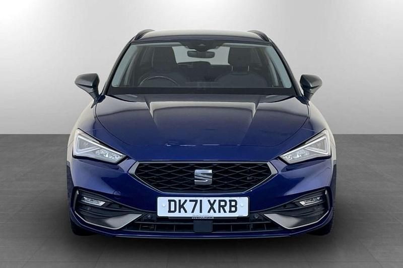 Used Seat Leon FR 204 HP (150 kW) 2021 Blue Estate
