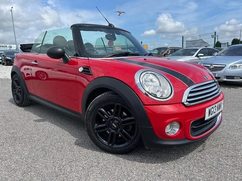 Red Used 2013 Mini ONE Hatchback | £4,495 (Expensive) - Image 1/4