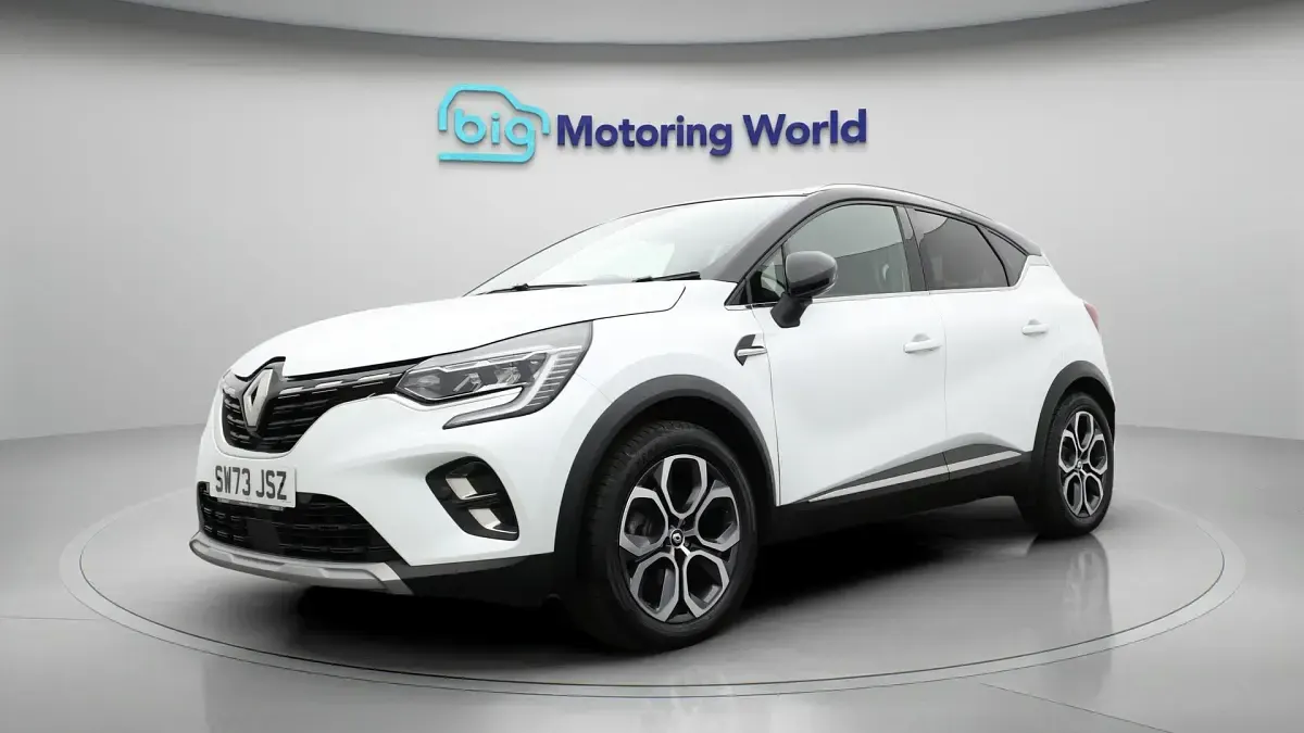 Used Renault Captur Techno 145 HP (106 kW) 2023 White SUV